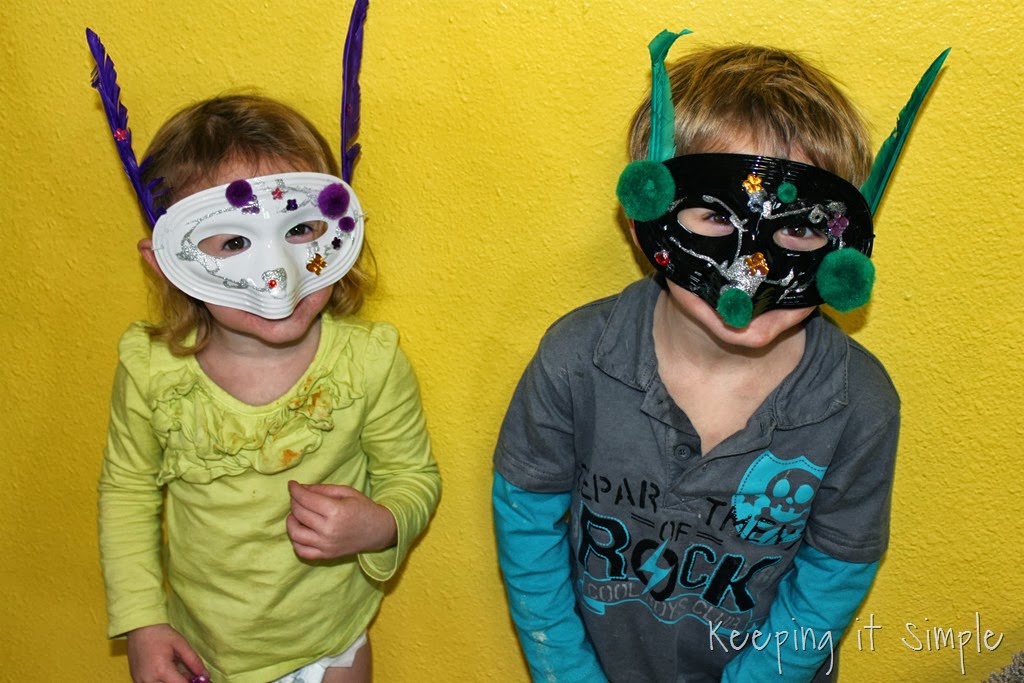 [plastic%2520masks%2520%25286%2529%255B12%255D.jpg]