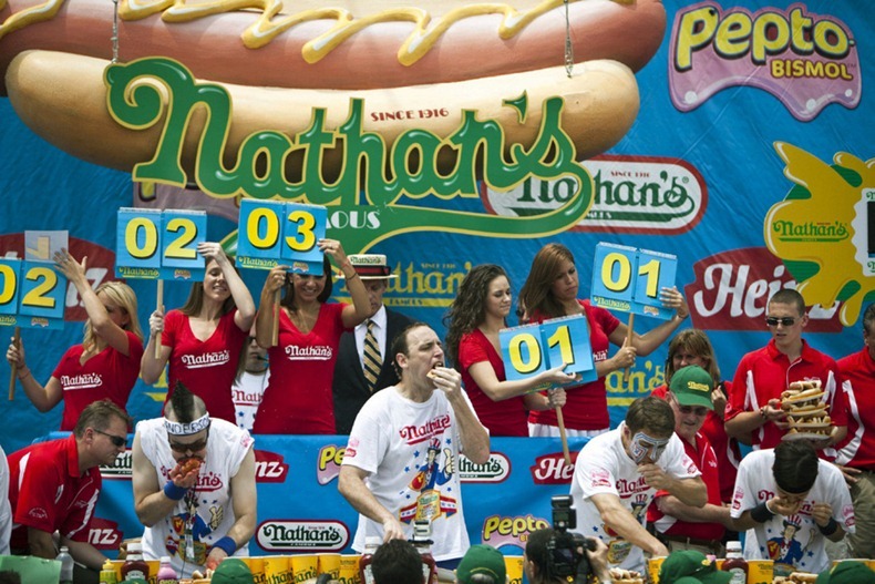 hot-dog-eating-contest11