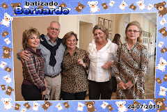Fotos do evento Batizado Bernardo - 24.07.11. Foto numero 23 da Social Click Fotografia Digital, do Rio de Janeiro, RJ, que faz fotos divertidas, fotos malucas, fotos com fantasias, fotos na hora, fotografia maluca, fotografia divertida com molduras personalizadas. fotos divertidas malucas foto maluca animadas animado rj rio de janeiro divertida fantasia animada fotografo casamento aniversário 15 anos fotógrafo no fotógrafos casamentos