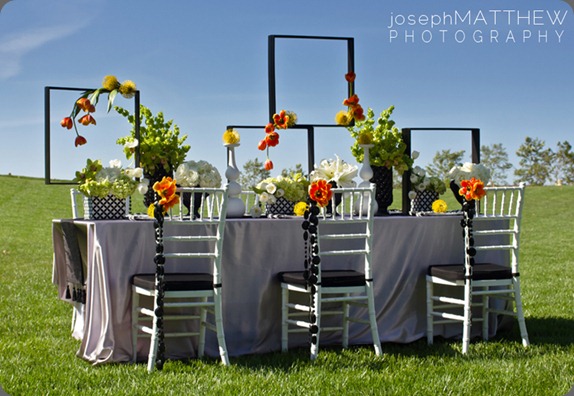 orange-green-black-modern-wedding-table-aileen-tran
