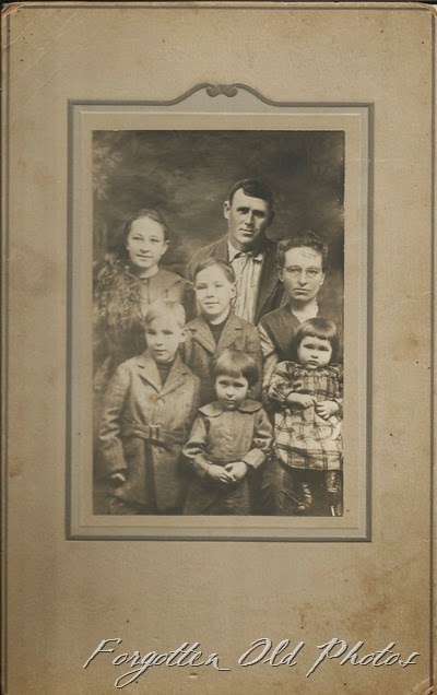 Annie Woods and Family Craigs
