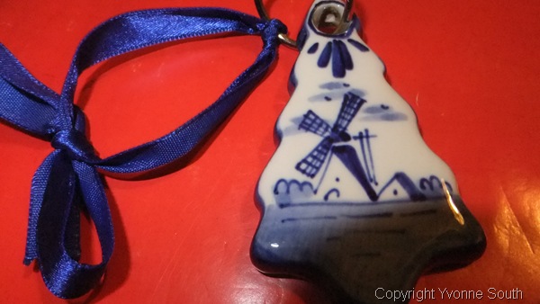 [AtoZChristmas20110364.jpg]