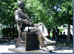 6623 Ottawa - Parliament Buildings - statue of Lester B Pearson 6623 Ottawa - Parliament Buildings - statue of Lester B Pearson