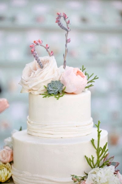 [cake-ld_wed_0809x600-VG-Bakery-and-T.jpg]