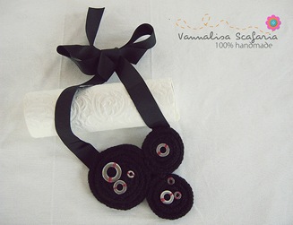 bib_necklace_wool_black_washers_vannalisa_scafaria_1