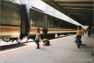 11.06.27 - Train to Johor (79)