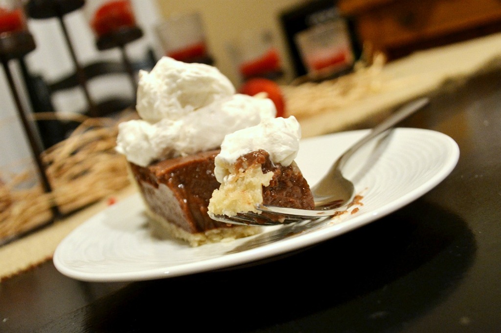 [pie%2520bite%255B8%255D.jpg]