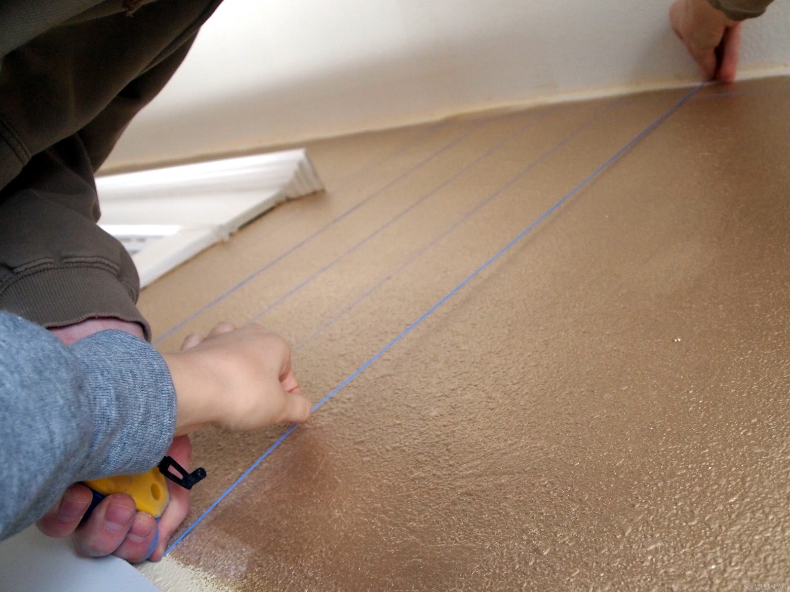 [Using%2520a%2520Chalk%2520Line%2520for%2520laying%2520out%2520Stencilling%2520Grid%2520%257BSawdust%2520and%2520Embryos%257D%255B4%255D.jpg]