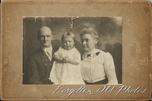 Mrs FE Gladden Craigs Mrs FE Gladden Craigs