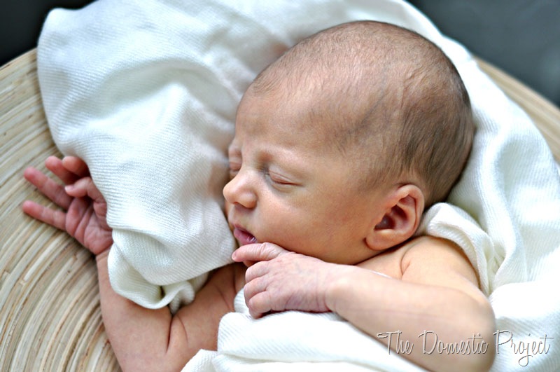 [baby-sleeping2.jpg]