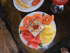 Surf House El Zonte - frutta a colazione