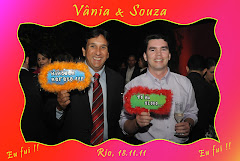 Fotos do evento Vânia e Souza - 18.11.11. Foto numero 38 da Social Click Fotografia Digital, do Rio de Janeiro, RJ, que faz fotos divertidas, fotos malucas, fotos com fantasias, fotos na hora, fotografia maluca, fotografia divertida com molduras personalizadas. fotos divertidas malucas foto maluca animadas animado rj rio de janeiro divertida fantasia animada fotografia noiva fotógrafa retrato social fotografias para casamento noivos