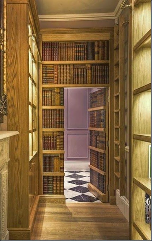 Biblioteca con puerta secreta2