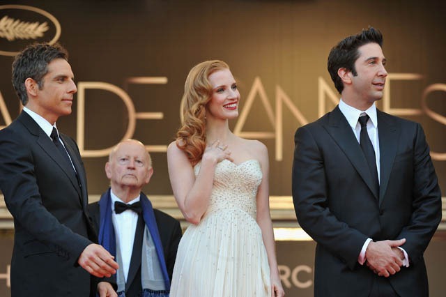 CANNES, FRANCE - MAY 18:  (L-R) Actor Ben Stiller, President of the Cannes Film Festival Gilles Jacob, David Schwimmer and Jessica Chastain attend the 