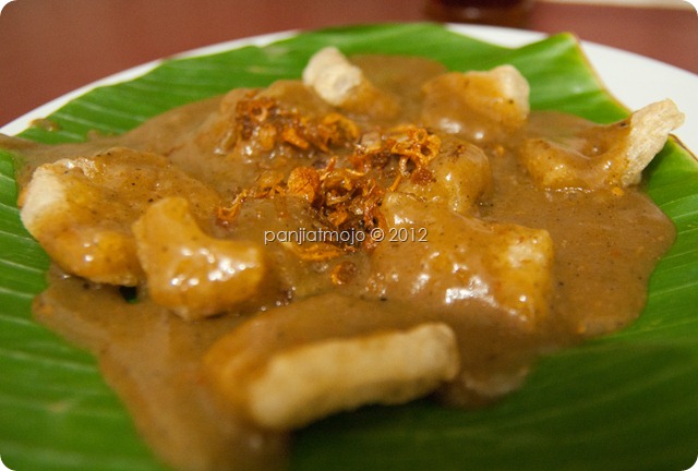 Sate Padang Ajo Ramon Cikajang | the atmojo