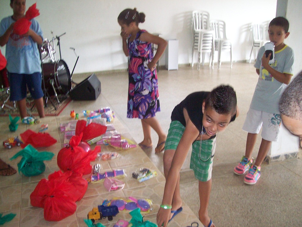 [fotos%2520crian%25C3%25A7as%2520nataal%2520034%255B4%255D.jpg]