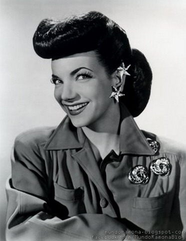 [Carmen_Miranda%252C%2520_04%255B4%255D.jpg]