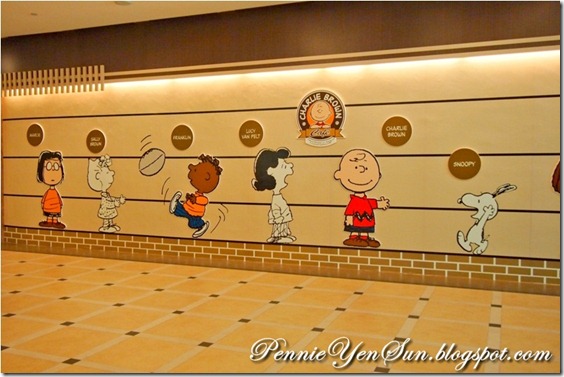 Charlie Brown Cafe (48)