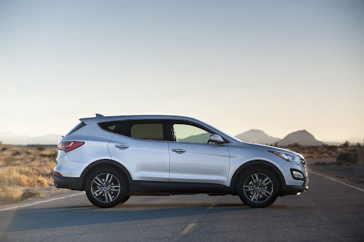 2013-Hyundai-Santa-Fe-Sport-10.jpg