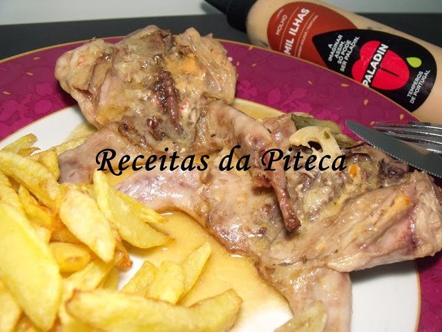 [Codornizes%2520ao%2520molho%2520de%2520mil%2520ilhas-empratado%255B4%255D.jpg]