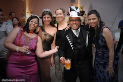Fotos do evento Thatiany + Daniel. Foto numero 0166 do Studio Caldas, do Rio de Janeiro, RJ. Lincoln Caldas e equipe fazem fotos de casamento (fotografias de casamentos), fotos de making-of (making of de noiva), fotos em estudio (ensaios fotograficos), fotos de casal (ensaios fotograficos de e-session), fotos de familia, videos de casamento (filmagem de casamentos), videos de making-of e clipes de casamento. Fotojornalismo e videojornalismo no Rio de Janeiro, RJ. fotos casamento rio de janeiro fotografias casal rj foto eventos familia noiva ensaio fotografico videos galeria noivas fotografo evento casar retrato fotografía book fotográfico digital sites bolo