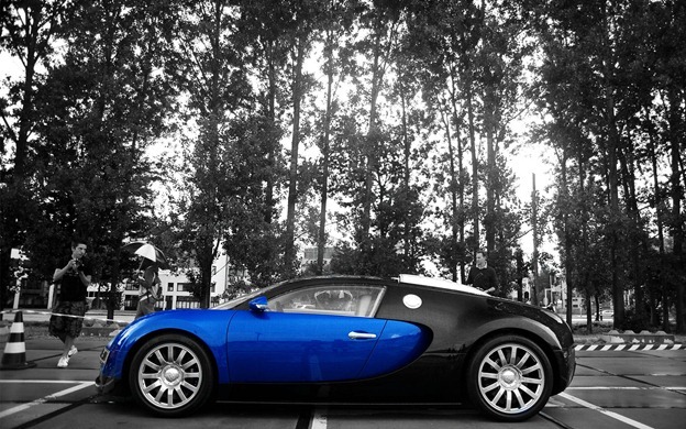 blue-bugatti