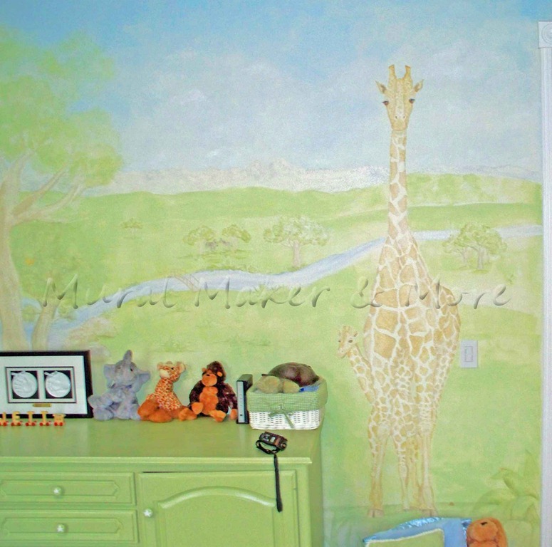 [giraffe-mural-in-nursery%255B4%255D.jpg]