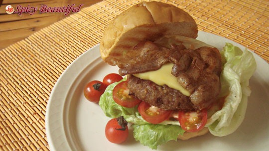 [Pork-and-Beef-Cheeseburger-with-Toppings%255B13%255D.jpg]