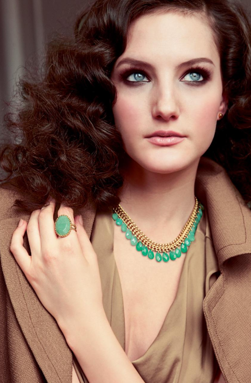 [stella-contessa-jade-necklace3.png]