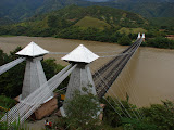 Puente de Occidente visto desde la montaña Puente de Occidente visto desde la montaña