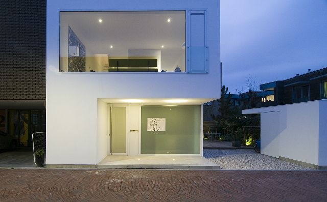 [casa-fachada-moderna-groningen-bahama-architecten%255B4%255D.jpg]