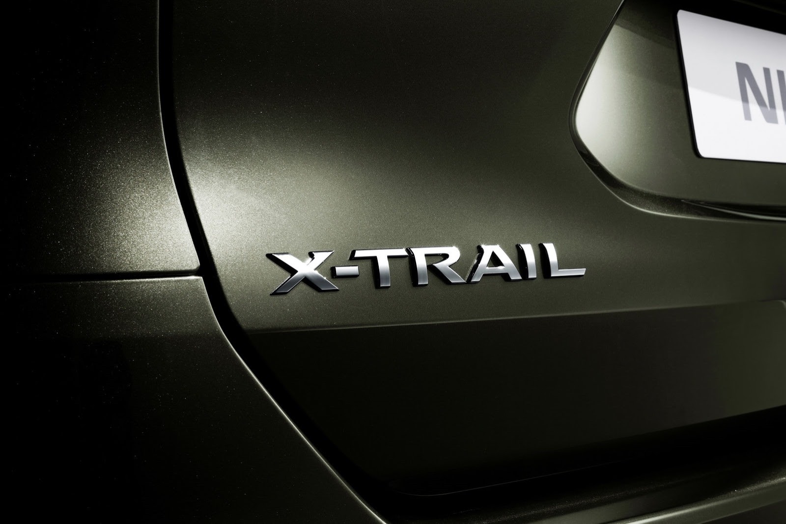 [2014-Nissan-X-Trail-Rogue-46%255B2%255D.jpg]