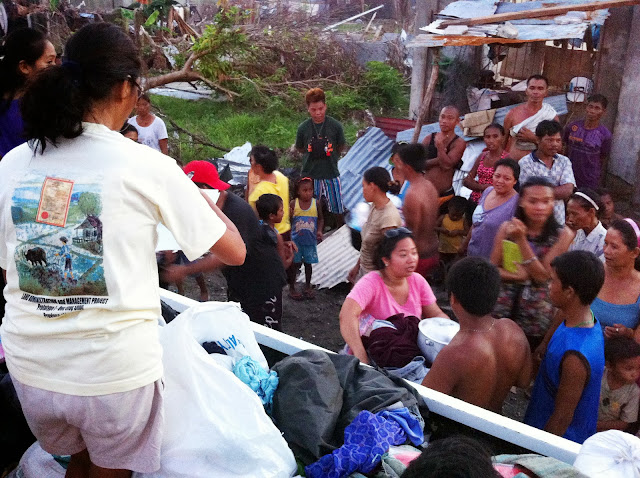 san-jose-tacloban-relief-005.jpg
