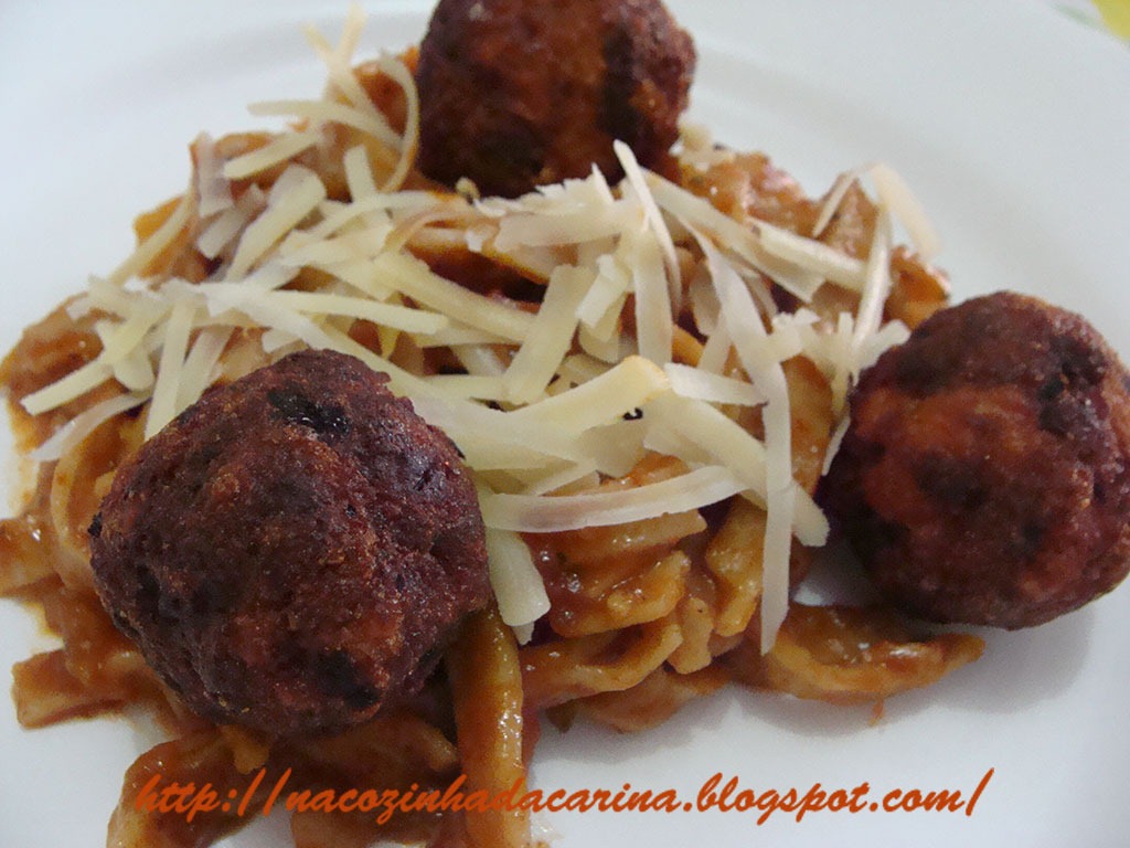 [polpetas-de-frango-recheada-com-mozarela-01%255B3%255D.jpg]