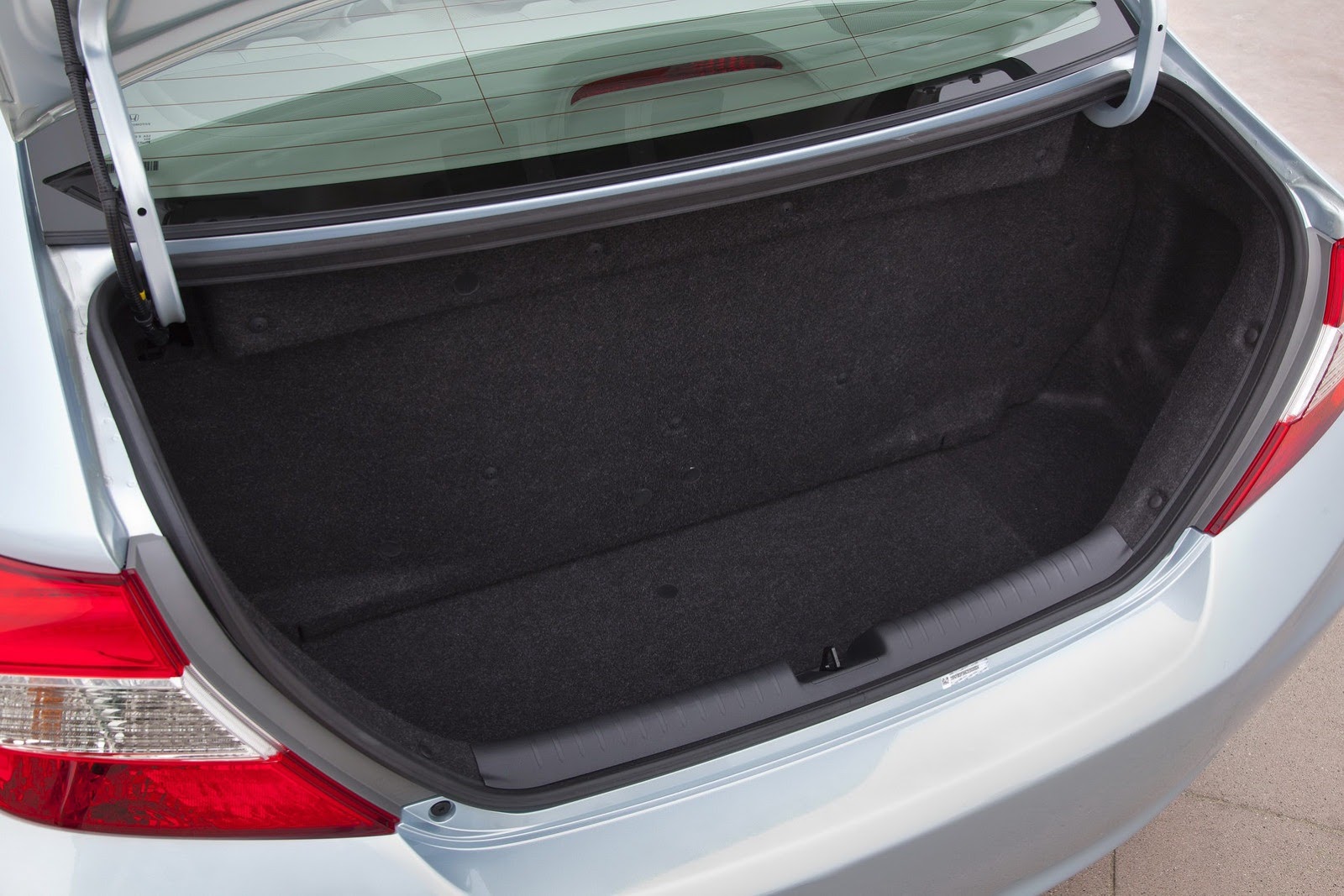 [2012-Honda-Civic-NGV-14%255B2%255D.jpg]
