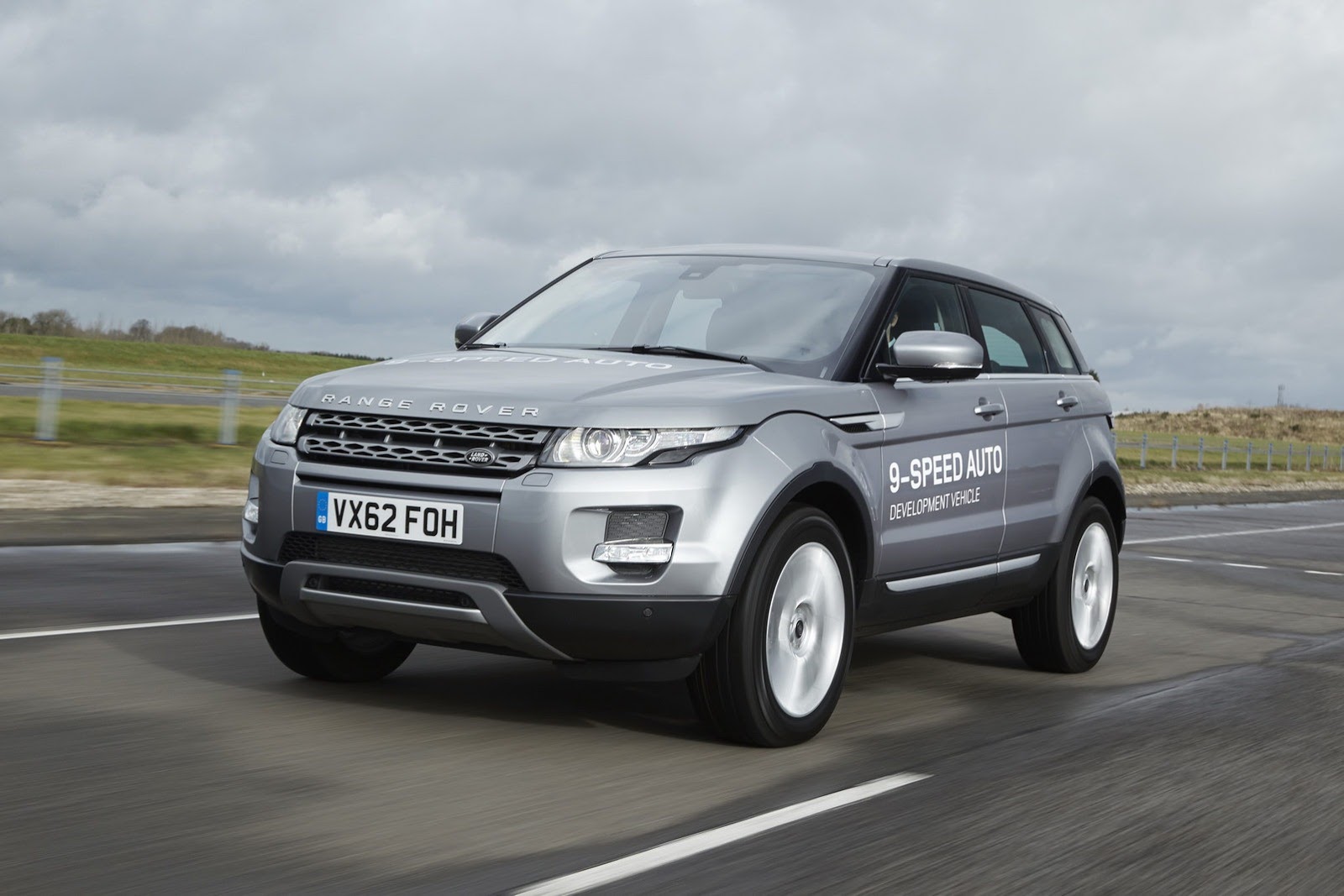 Land-Rover-9ZF-HP-4%5B2%5D.jpg