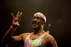 Mr Motivator motivates the crowd!