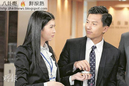 曾敏（左）在《結．分@謊情式》中演OL，角色並不起眼。