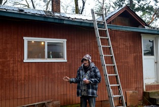 well, the first thing to do is tarp it. Tarp IT?!?!?!? North Idaho Blue Tarp Roof??? you gotta be kidding me well, the first thing to do is tarp it. Tarp IT?!?!?!? North Idaho Blue Tarp Roof??? you gotta be kidding me