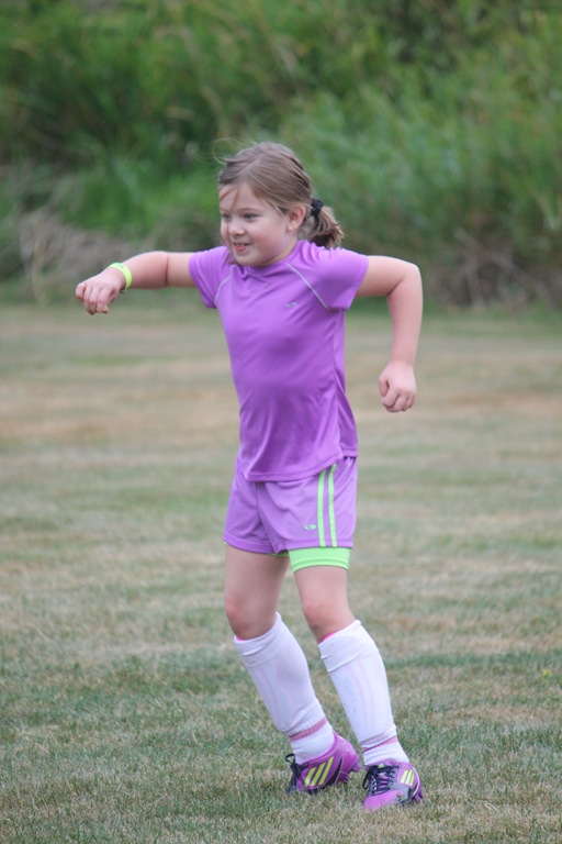 [Hannahsoccer4.jpg]