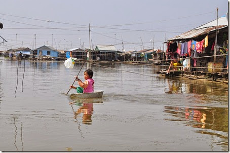 Cambodia Kampong Chhnang floating village 131025_0332