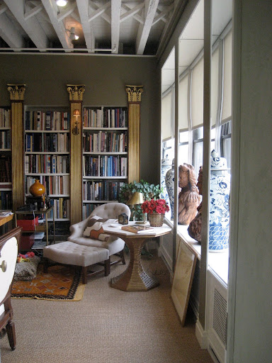 Another view of Bunny's office.