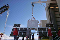 2007_12_05a_Payload_exiting_building_for_Hang_Test.jpg