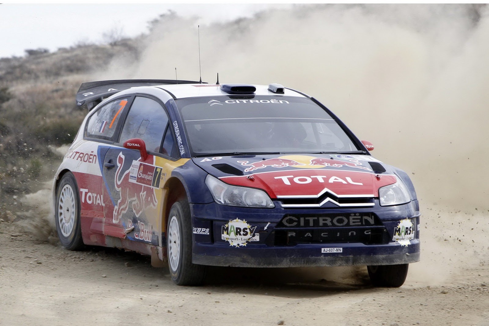 [Citroen-C4-WRC-11%255B5%255D.jpg]