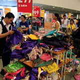 christmas warehouse sale sm mall of asia (8).JPG