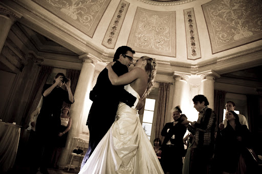 Chelsea and Jonathan share their first dance.