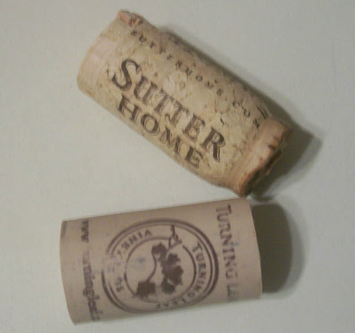 Let's transform these corks into household helpers.