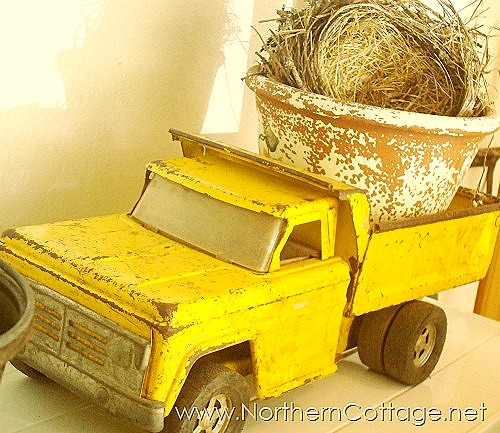 [northern%2520cottage%2520yellow%2520truck%255B6%255D.jpg]