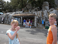 Turistfälla efter vägen...