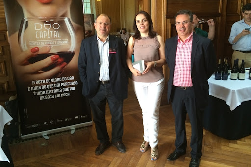 apoio a produtores de vinho.JPG